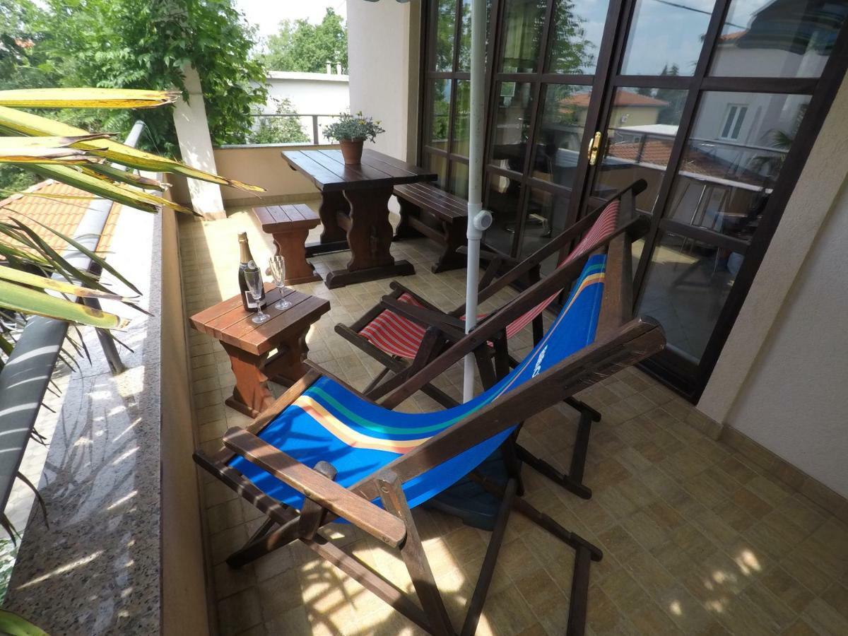 Apartman Stefanija Selce Exterior photo